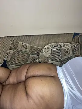 Amandious Adlı Modelin Canlı XXX Sohbeti
