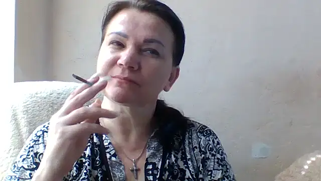 חדר צ'אט בשידור חי של Cassie_Stefana