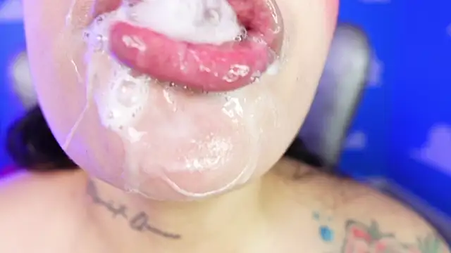 Chat +18 de miss_keisi ao vivo