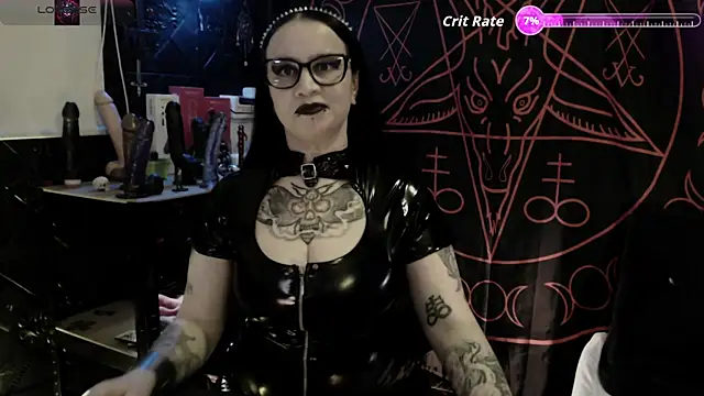 Czat XXX na żywo – Evil_Queen_666