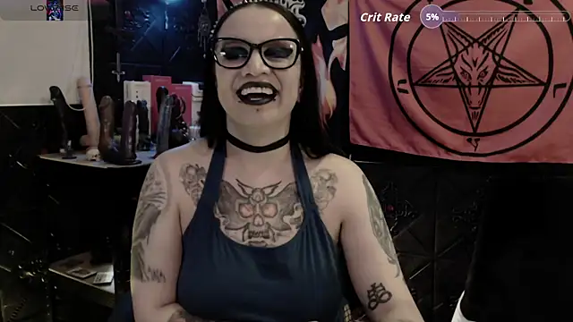 Evil_Queen_666 – Live XXX-chat