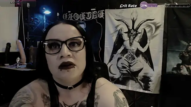 Evil_Queen_666 – Naživo XXX chat