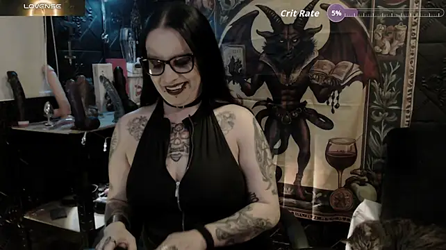 Evil_Queen_666 Chat XXX in diretta