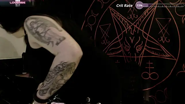 Онлайн чат XXX Evil_Queen_666