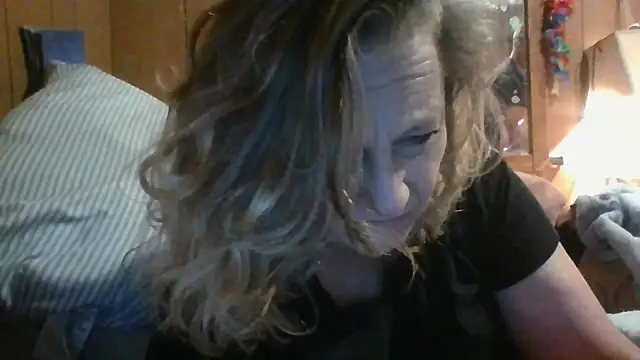 stormynight1's Live XXX Chat
