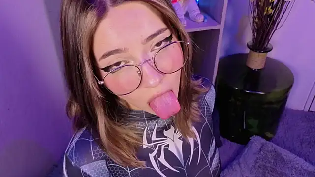 EmilyMiller_ Pertunjukan Webcam