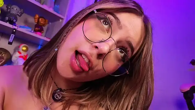 Chat XXX en directo de EmilyMiller_