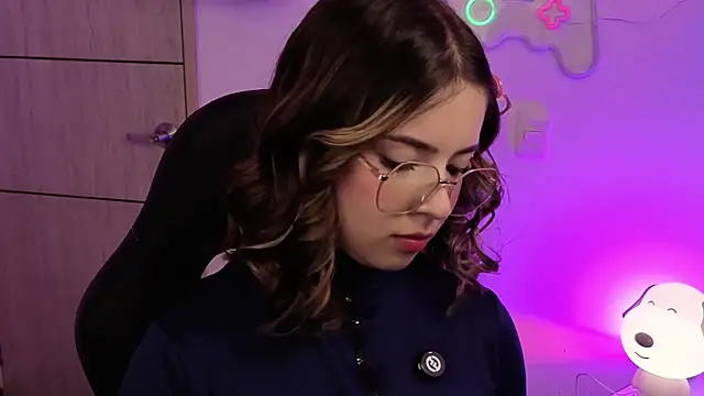 Živý XXX chat EmilyMiller_