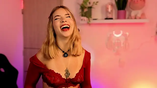 EmilyMiller_ Adlı Modelin Canlı XXX Sohbeti