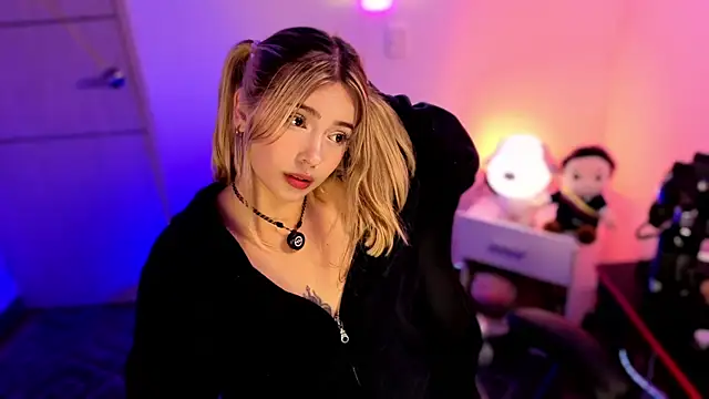 دردشة EmilyMiller_ الجنسية المباشرة