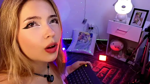 Živý XXX chat EmilyMiller_