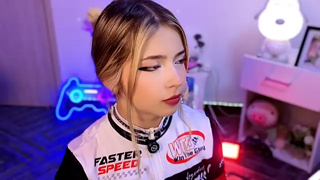 EmilyMiller_ Chat XXX in diretta