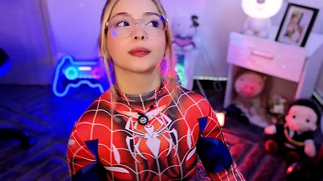 EmilyMiller_ Adlı Modelin Canlı XXX Sohbeti