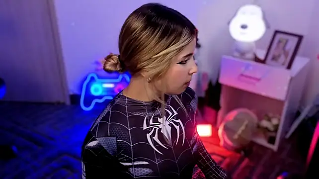 Czat XXX na żywo – EmilyMiller_