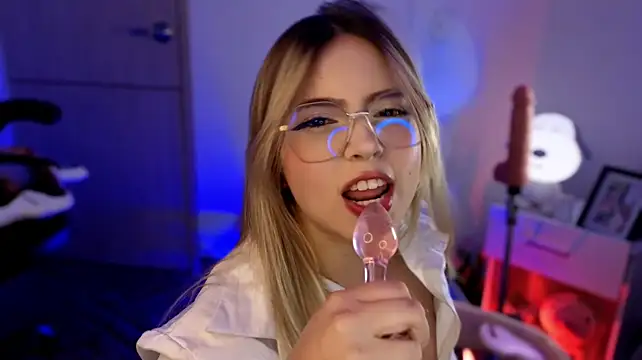 Chat XXX en directo de EmilyMiller_