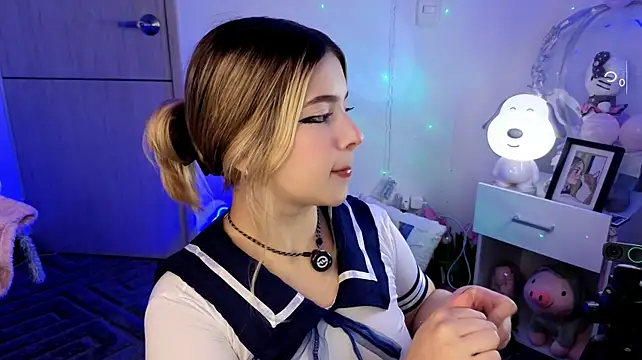 Chat +18 de EmilyMiller_ ao vivo