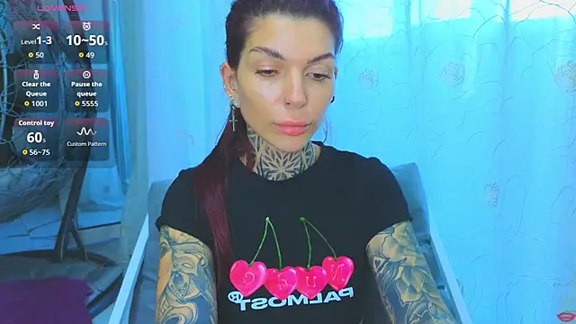 tattooedBabyy XXX чат на живо