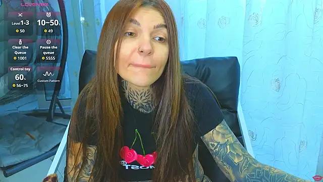 tattooedBabyy 现场性爱视讯表演