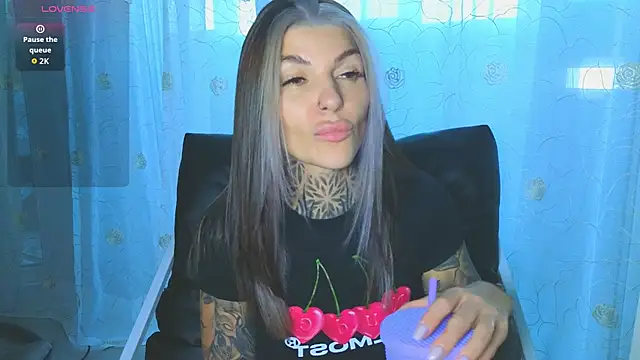 tattooedBabyy's Webcam Show