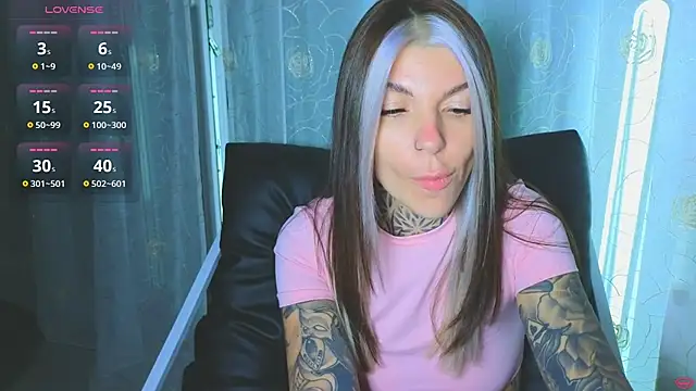 tattooedBabyy Webcamshow