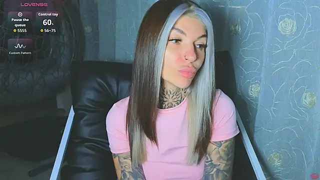 tattooedBabyy's Webcam Show