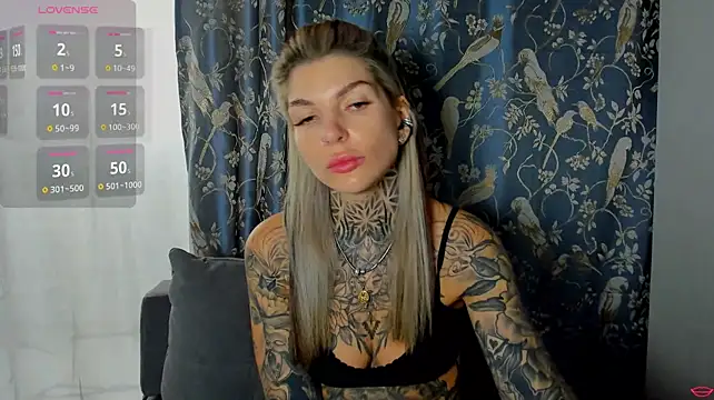 tattooedBabyy Pertunjukan Webcam