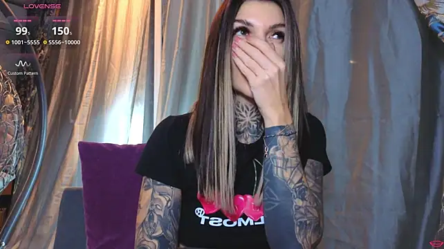 โชว์เว็บแคมของ tattooedBabyy