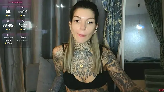 tattooedBabyy Webcamshow