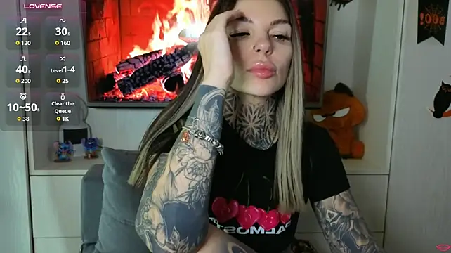 Онлайн чат XXX tattooedBabyy