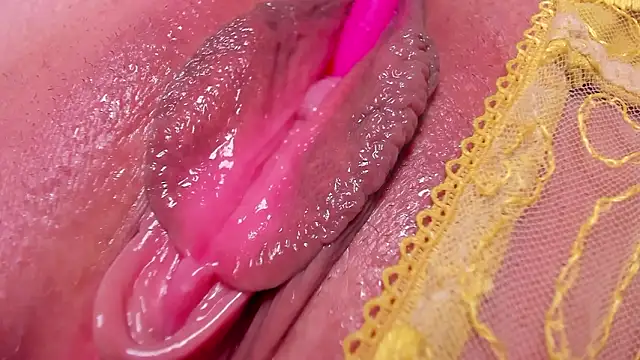 teencute Show in webcam