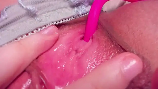 teencute's Webcam Show