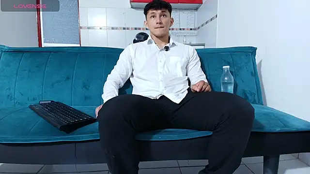 jacques_cardiet Show in webcam