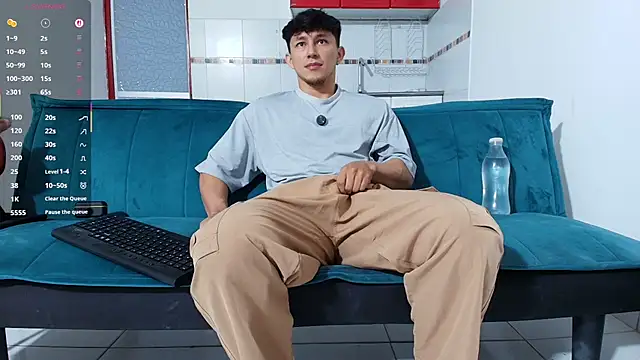 jacques_cardiet Chat XXX in diretta