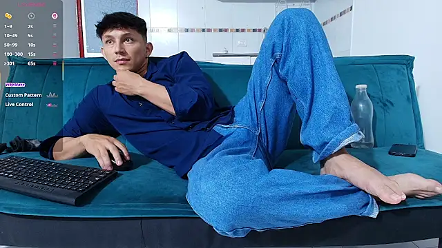 jacques_cardiet Adlı Modelin Web Kamerası Şovu