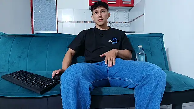 jacques_cardiet's Webcam Show
