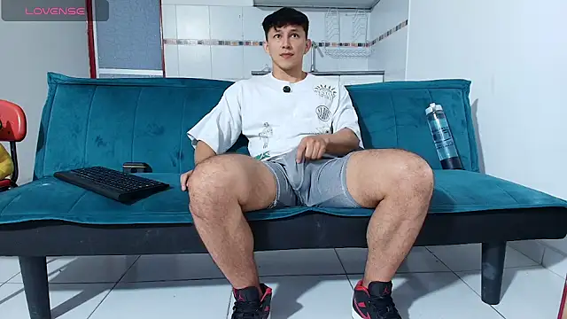 jacques_cardiet's Webcam Show