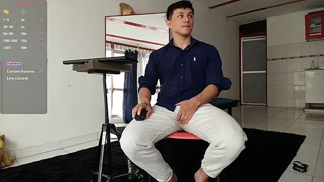 jacques_cardiet Adlı Modelin Web Kamerası Şovu