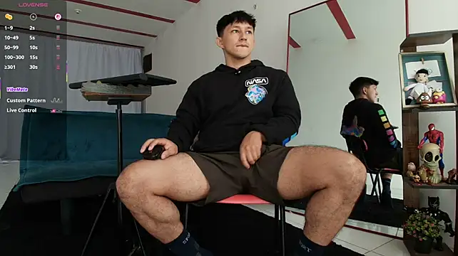 jacques_cardiet Adlı Modelin Web Kamerası Şovu