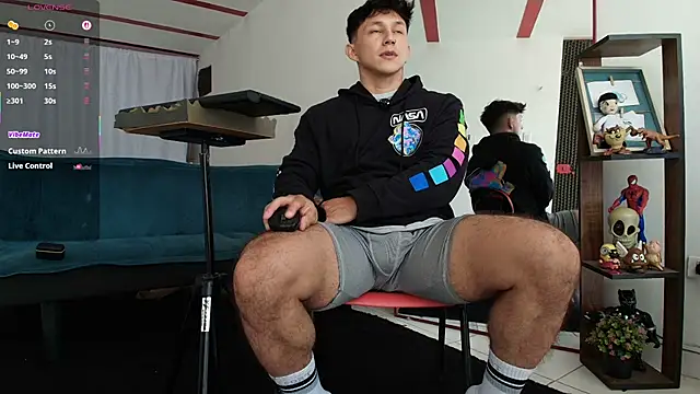 jacques_cardiet Adlı Modelin Web Kamerası Şovu