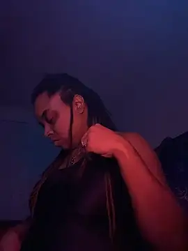 reecieofficial's Live XXX Chat