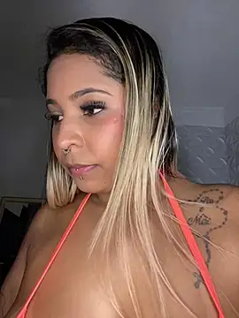 Show de sarah_sp10 na webcam
