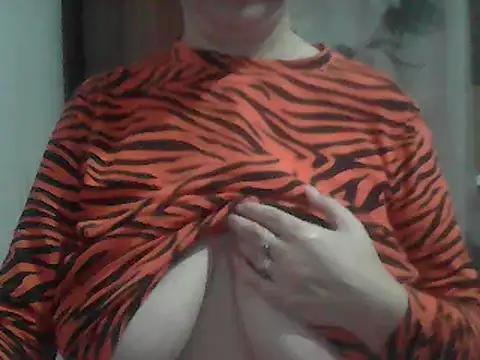EvelinaRose – Naživo XXX chat