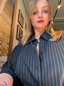 SaintlyRiskyAnnebelle Adlı Modelin Canlı XXX Sohbeti