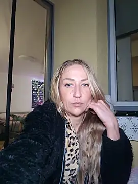 -Jeany-n Live XXX chat