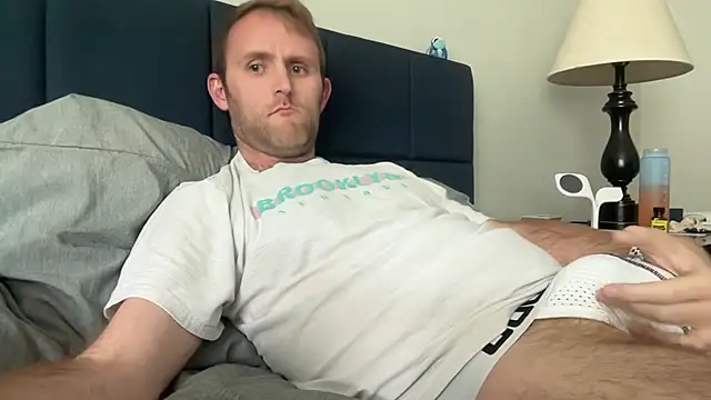 25flyboy25 Show in webcam
