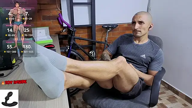 Pokazy przed kamerką – Marck_Muscle