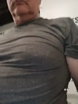 massive_cum webkamerás műsora