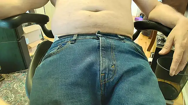 massive_cum Webcam show