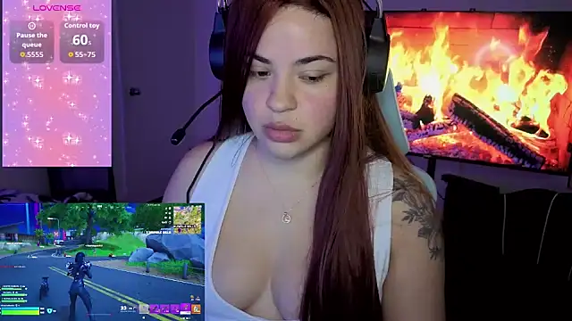 MSaunders webcam show