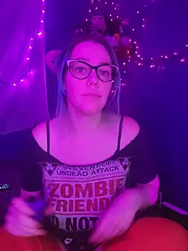 EverlyEster Show in webcam